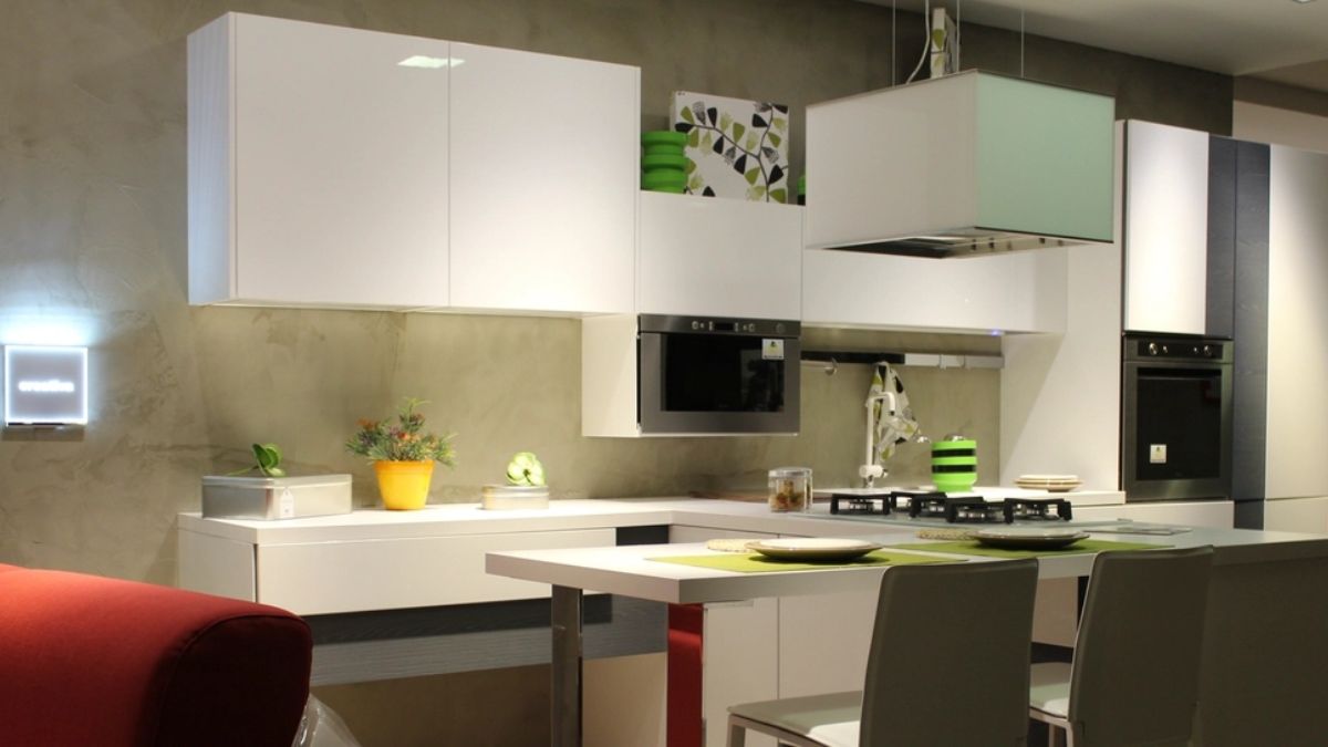 microwave oven